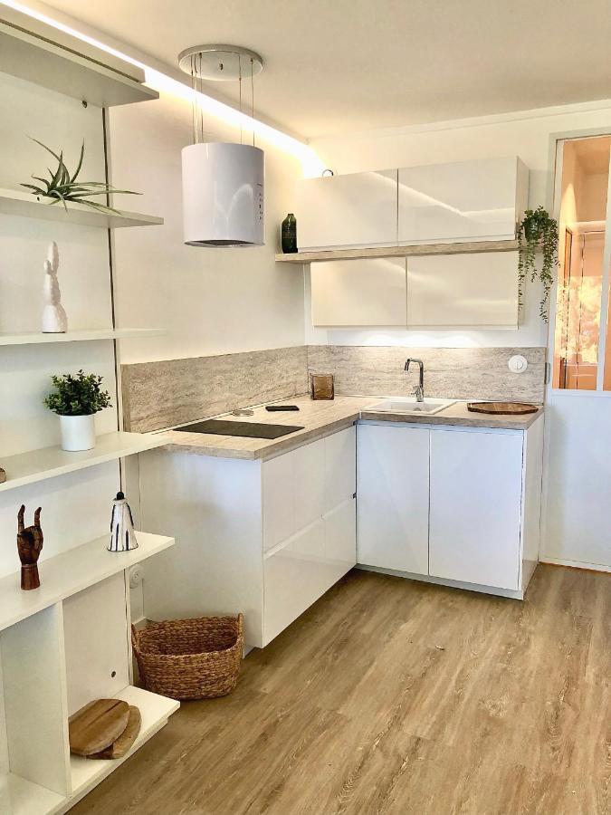 Charme & Calme-Tamaris- Studio Vue Mer - Piscine - Le Petit Olivier Sur Mer La Seyne-sur-Mer Ngoại thất bức ảnh